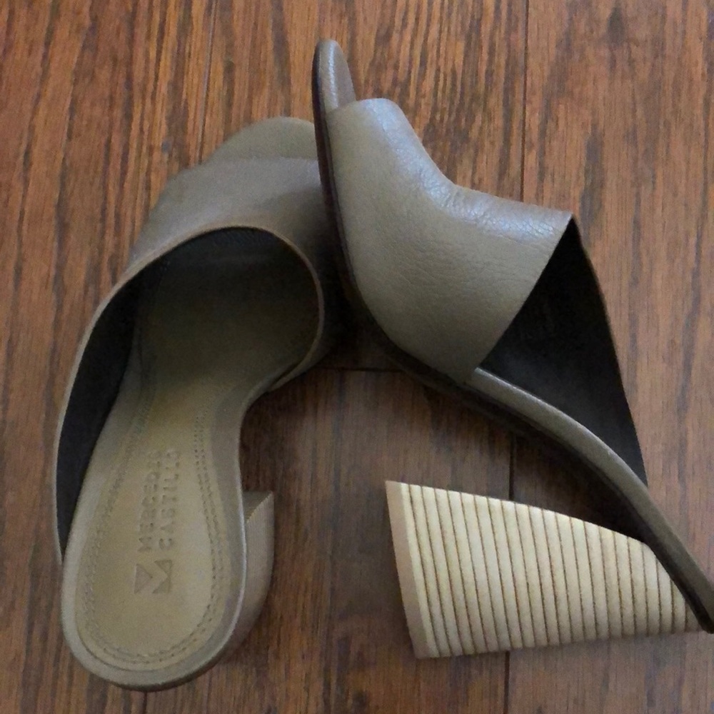 Mercedes Castillo heel